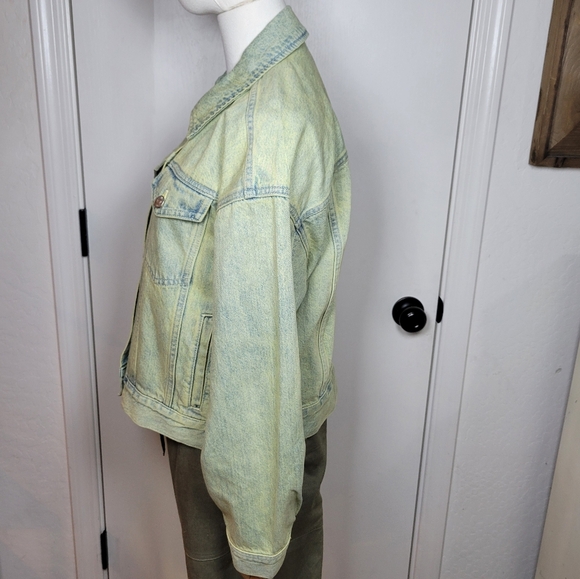 Madewell Oversized Crop Denim Trucker Jacket Size Medium - Picture 4 of 11